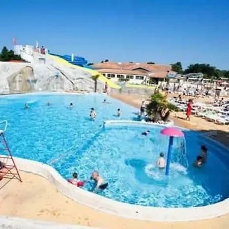Campsite Charme 272 *